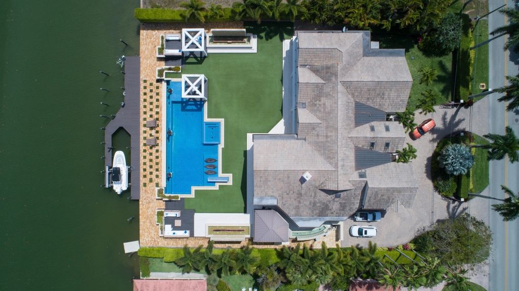 A villa with its own pool and terrace